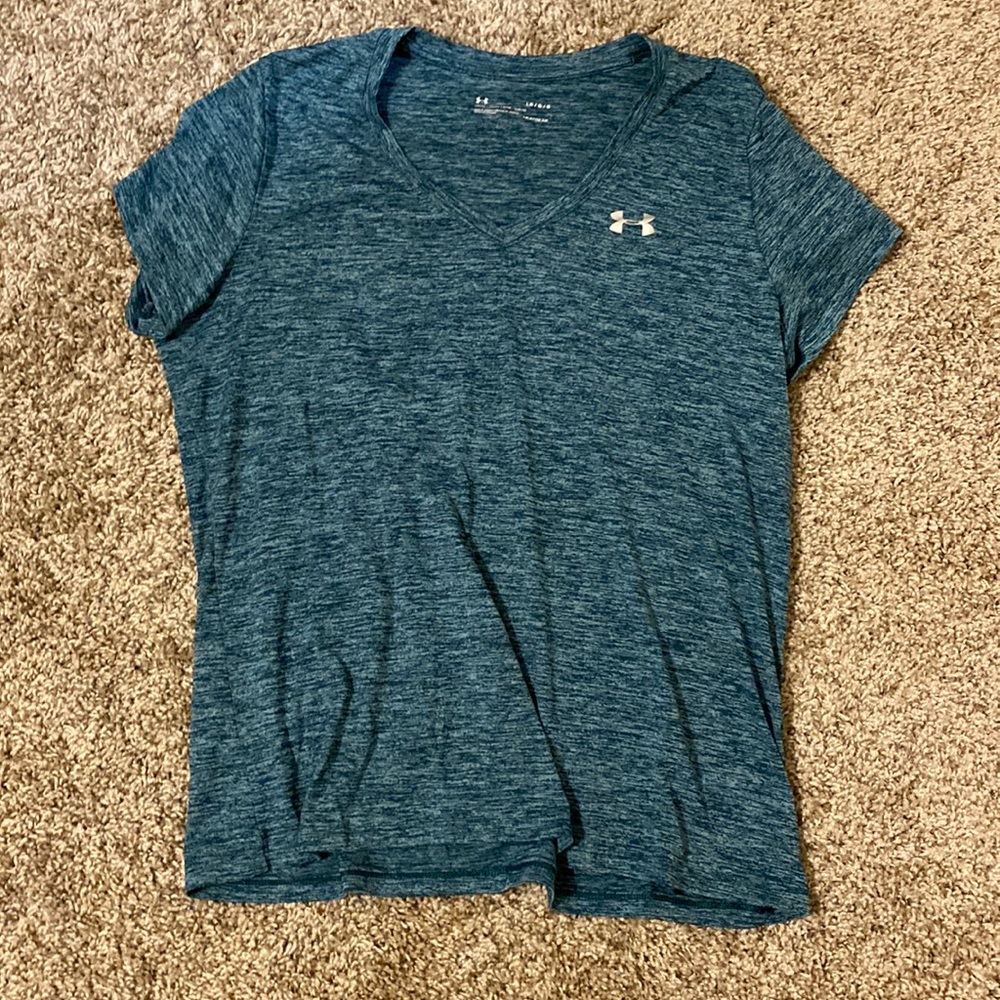 Under Armour Women’s UA Tech Twist V-Neck